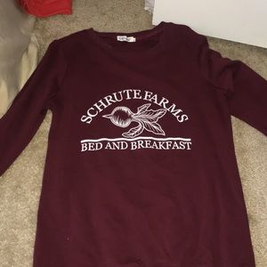 Shrute Farms sweatshirt from tv show “The Office”.